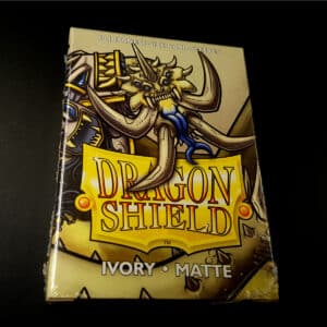 matte-ivory-japanese-dragon-shield-bustine-protettive-sleeves-dragon-shield_reallife